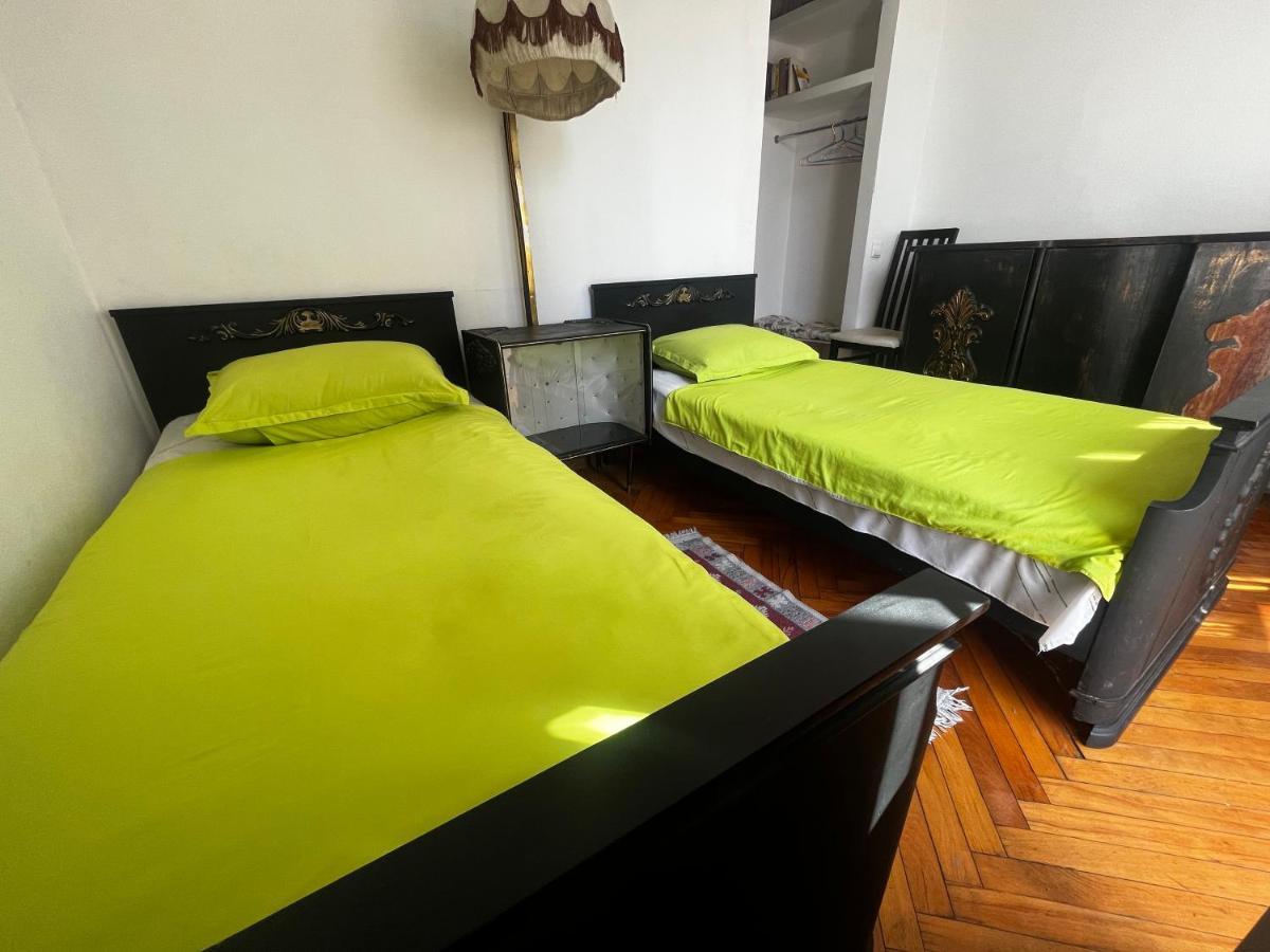 Guest House Kipiani Tbilisi Exterior photo